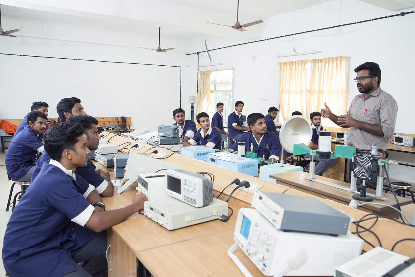 Top diploma programs at Idukki. Offering Computer, Civil, Automobile, Electronics and Communications, Electrical and Electronics, Mechanical etc